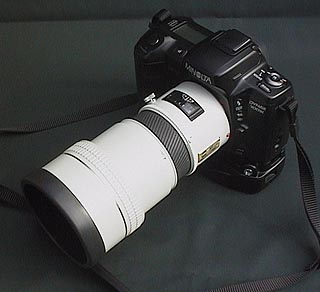 MINOLTA AF 200/2.8 APO with 700si