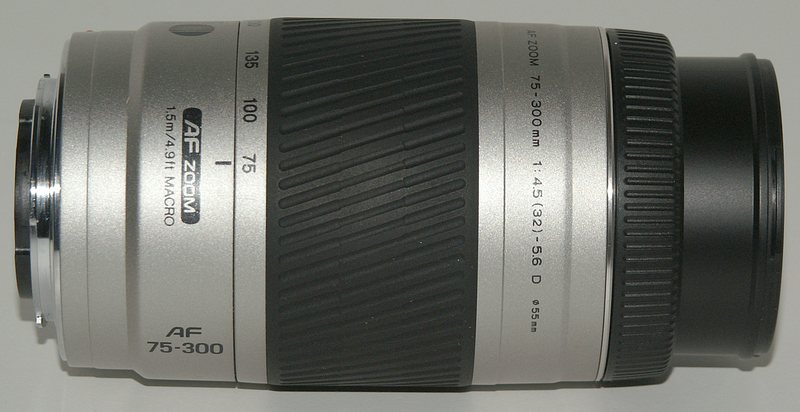 75-300 mm f/4.5-5.6 D silver