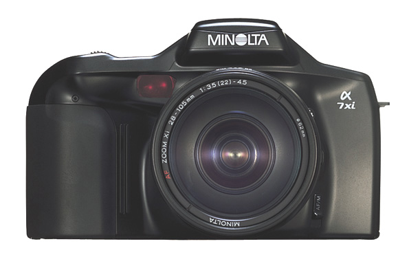 Minolta 7xi - 28-105 - front view - photo from Minolta Museum