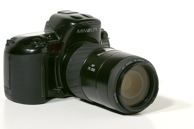 Dynax 800si and AF 75-300/4.5-5.6 new zoom lens