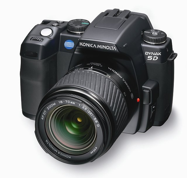 MINOLTA Dynax 5 Digital and AF DT 18-70 mm f/3.5-5.6 (D)