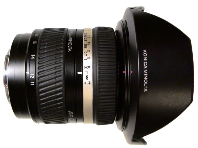 KonicaMinolta AF DT 11-18 mm f/4.5-5.6 (D) obiektyw z osłoną przeciwsłoneczną - zdjęcie dzięki użytkownikowi kkm forum - Mitech
