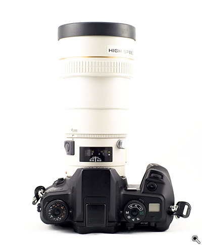 MINOLTA Dynax 7 razem z AF 200/2.8 APO G
